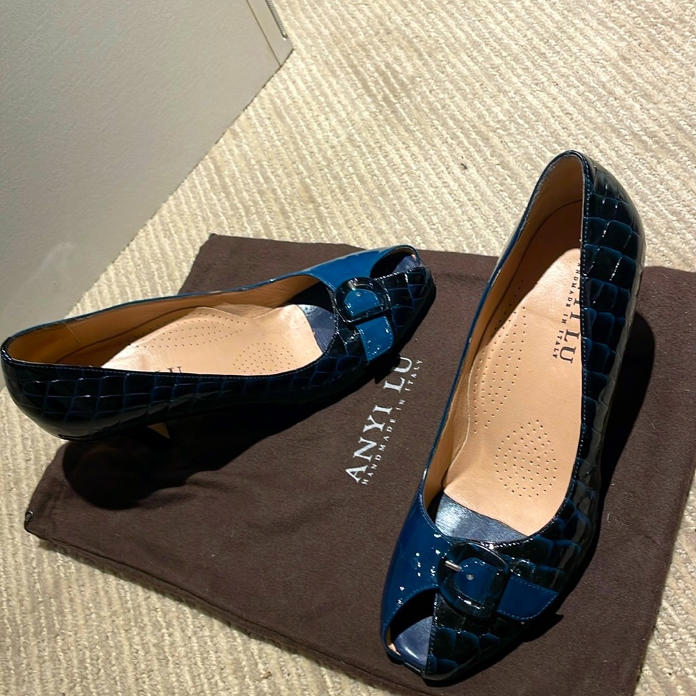 Italian made pump